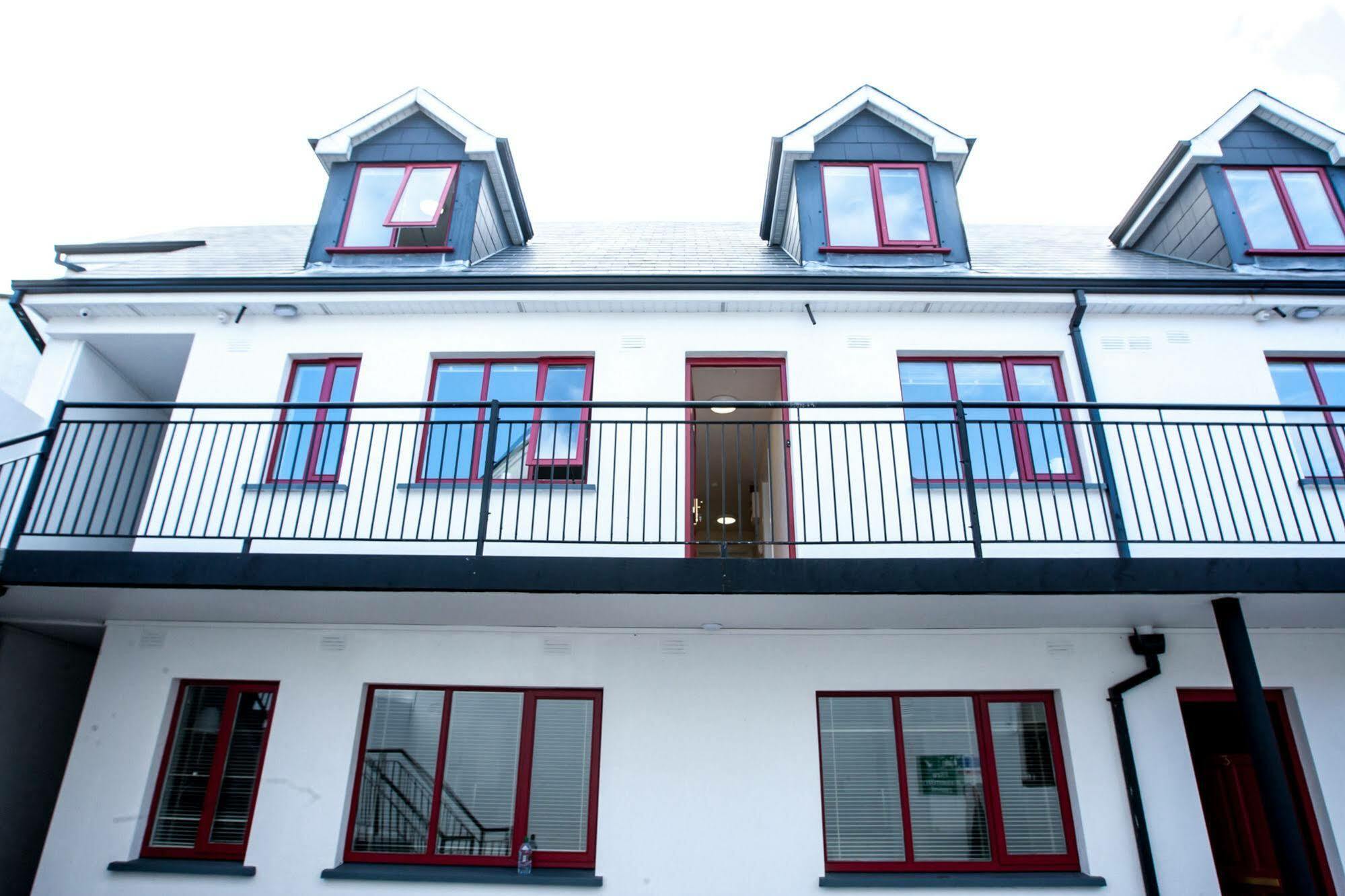 Dominick Street Apartments Голуэй Экстерьер фото