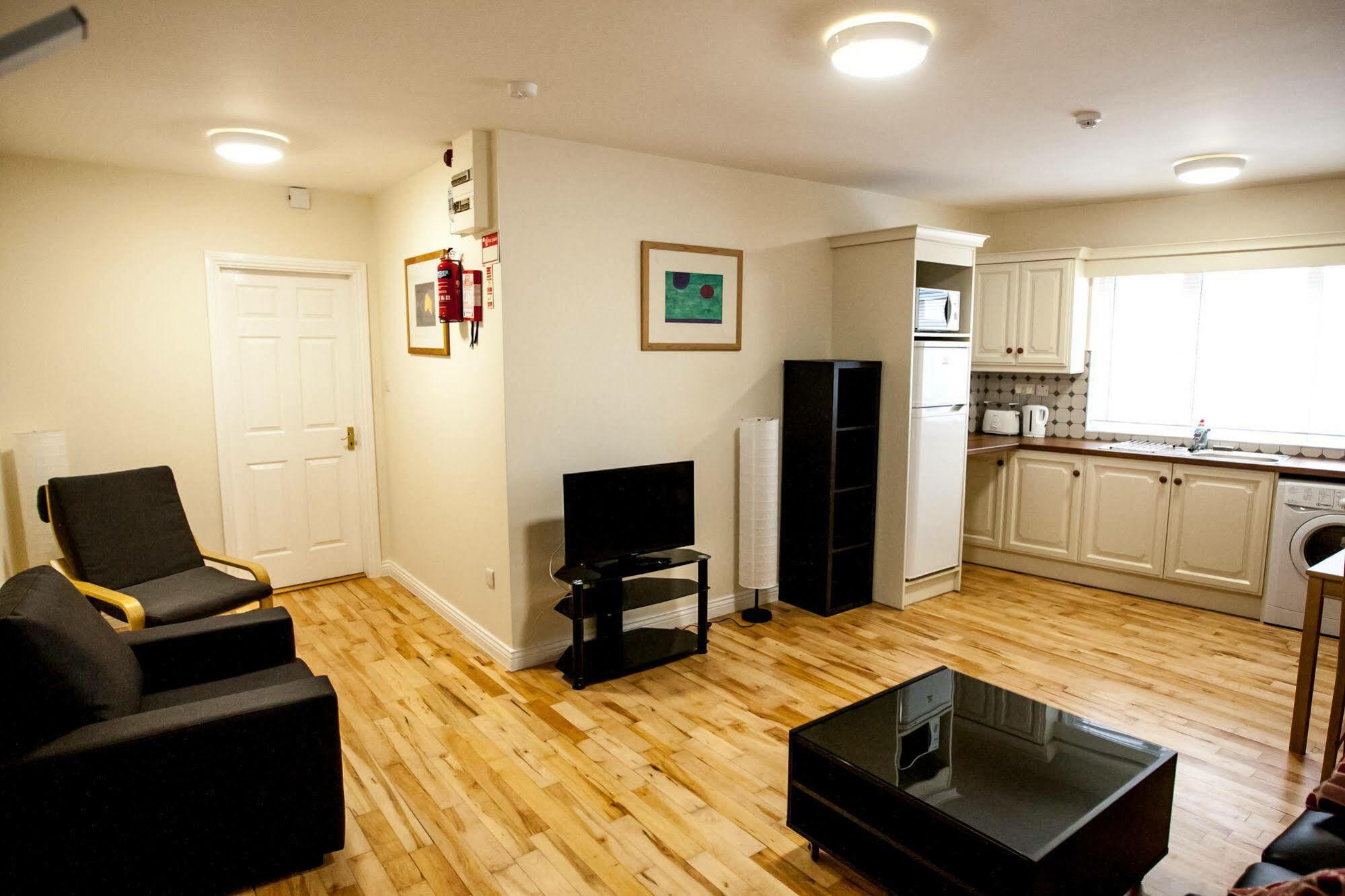 Dominick Street Apartments Голуэй Экстерьер фото